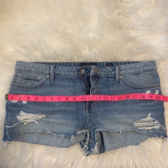 Lucky Brand Distressed Denim Shorts - Picture 6 of 6